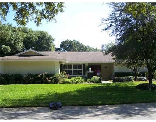 10027 Hampton Pl., Tampa, FL 33618