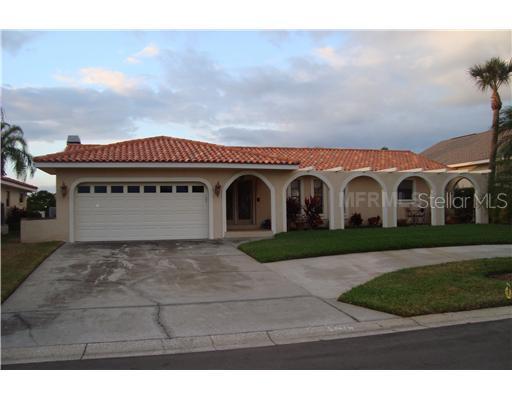 831 Chipaway Dr., Apollo Beach, FL 33572