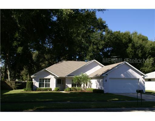 6851 Oakcrest Way, Zephyrhills, FL 33542