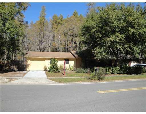 1211 Foxwood Dr., Lutz, FL 33549