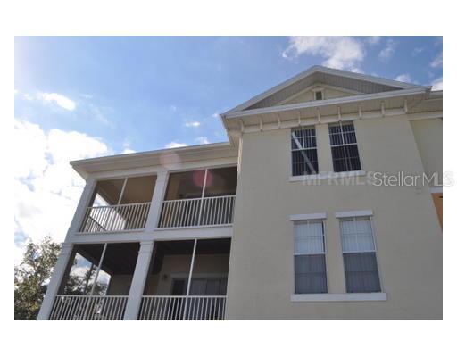 9401 Crescent Loop Cir. #301, Tampa, FL 33619