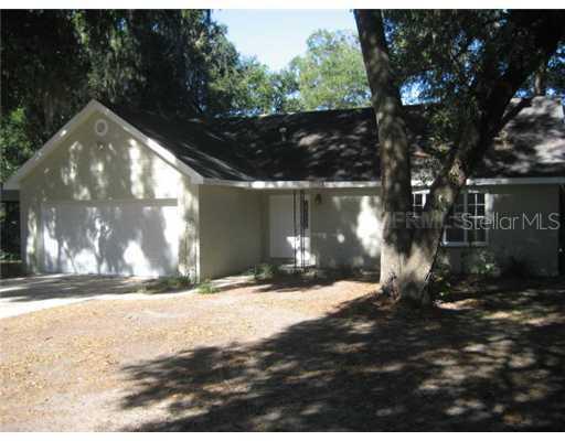 904 Eastwood Dr., Brandon, FL 33511