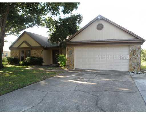 1328 Peachfield Dr., Valrico, FL 33596