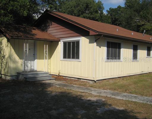 1422 E Powhatan Ave., Tampa, FL 33604
