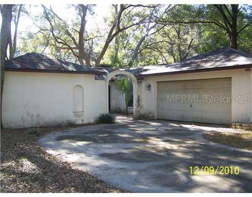 2401 Towery Tr., Lutz, FL 33549