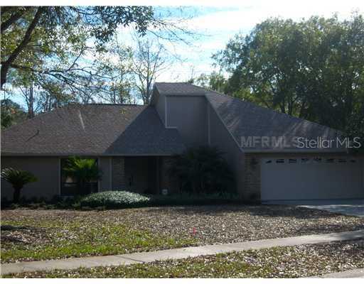 17904 Clear Lake Dr., Lutz, FL 33548