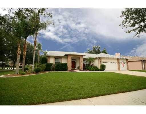2702 Bent Leaf Dr., Valrico, FL 33594