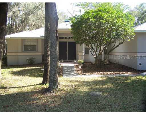 8416 Southwood Oaks St., Lithia, FL 33547