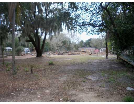 14912 Livingston Ave., Lutz, FL 33559
