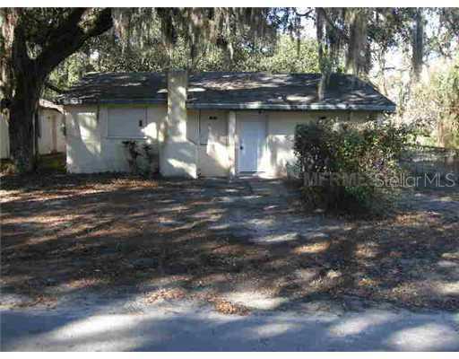 8206 N Hillsborough Ln., Tampa, FL 33604