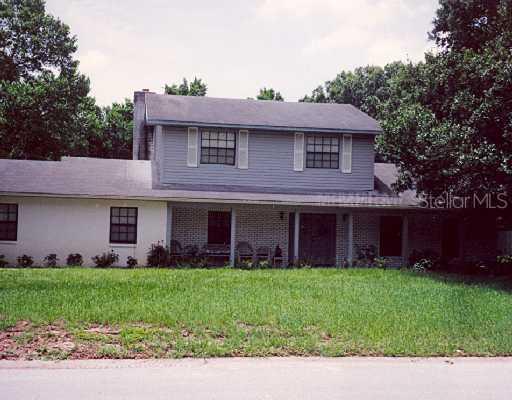 720 Chancellar Dr., Lutz, FL 33548