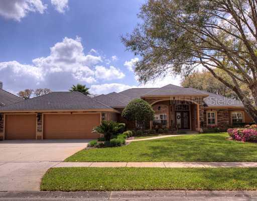 1207 Oxbridge Dr., Lutz, FL 33549