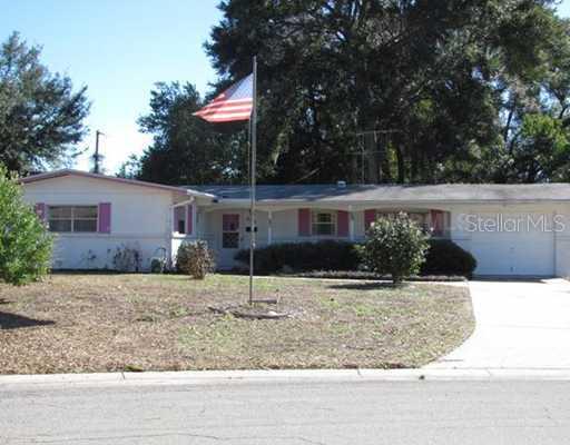 309 Cranberry Ln., Brandon, FL 33510