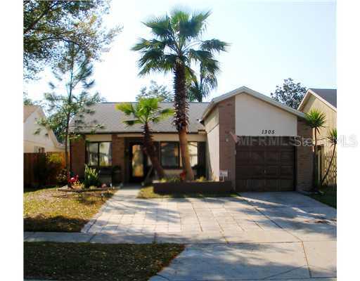 1305 Mohrlake Dr., Brandon, FL 33511