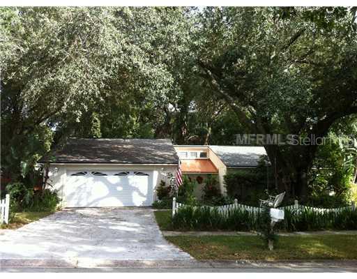 14925 Northwood Village Ln., Tampa, FL 33613