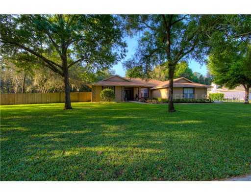 2405 Heather Manor Ln., Lutz, FL 33549