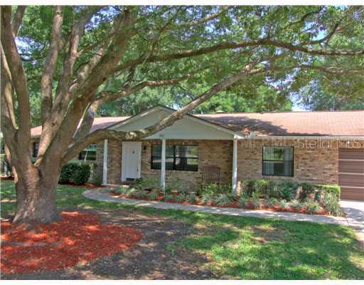 901 Orange Blossom Ln., Seffner, FL 33584