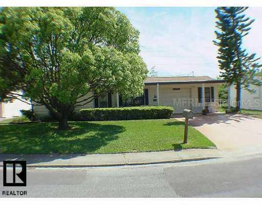 3926 Beacon Square Dr., Holiday, FL 34691