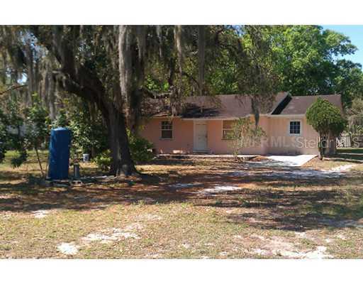 407 Delia St., Wimauma, FL 33598