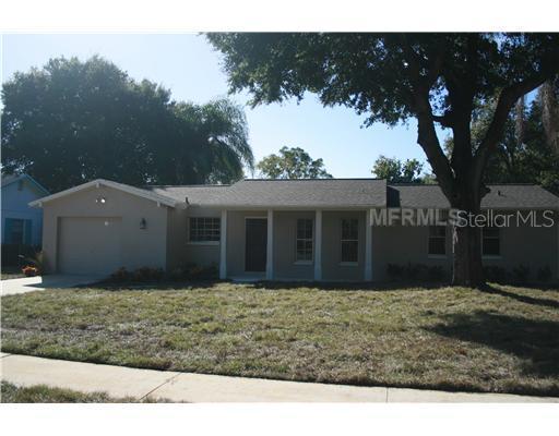 1023 Pinegrove Dr., Brandon, FL 33511