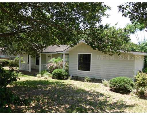 216 Old Mulrennan Rd., Valrico, FL 33594