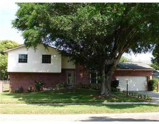 1903 Lakeview Dr., Brandon, FL 33511