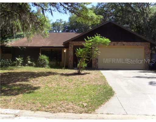 2765 Buckhorn Oaks Dr., Valrico, FL 33594