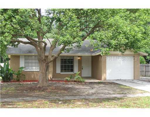 2309 Selkirk St., Valrico, FL 33594