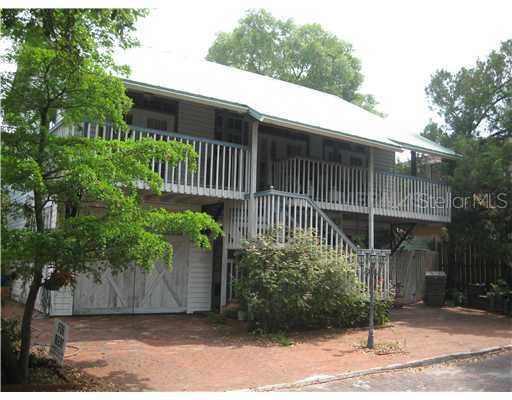 1831 Hawkins Ct., Sarasota, FL 34236