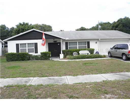 305 Debra Dr., Brandon, FL 33510