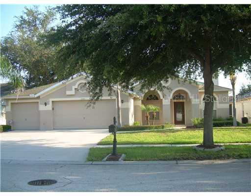 2323 Longmore Cir., Valrico, FL 33596