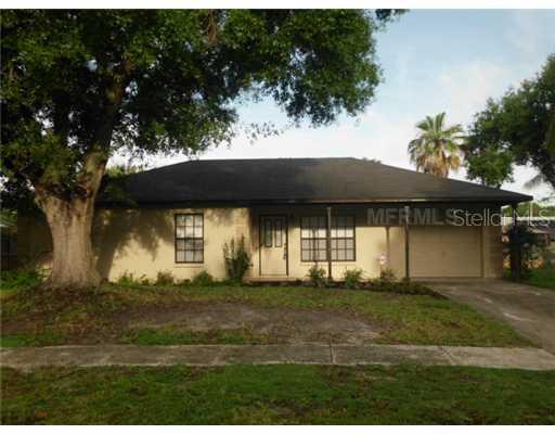 2205 N Warnell St., Plant City, FL 33563