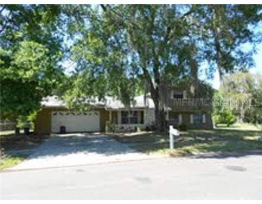 240 Van Gogh Cir., Brandon, FL 33511