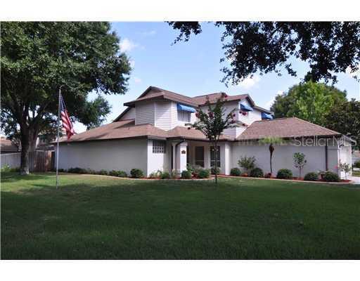 716 Sand Ridge Dr., Valrico, FL 33594