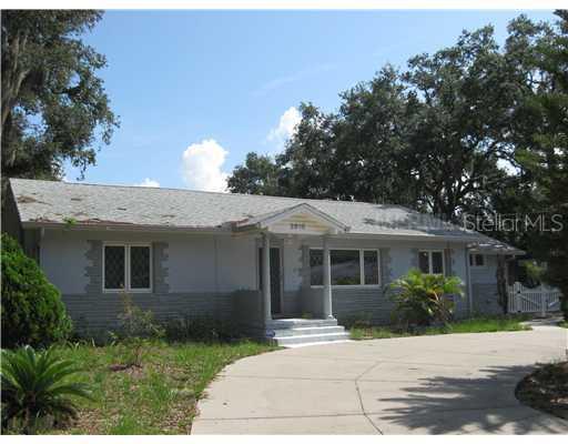 2815 W Wallace Ave., Tampa, FL 33611