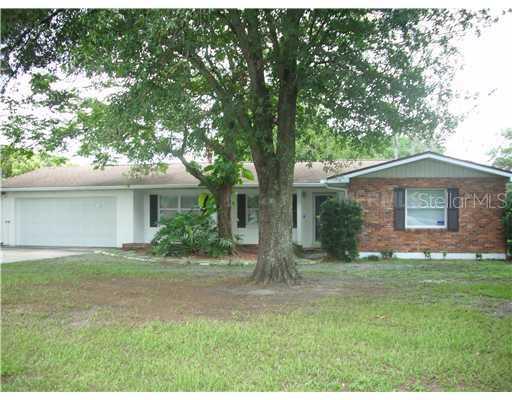 911 Westlake Dr., Wimauma, FL 33598