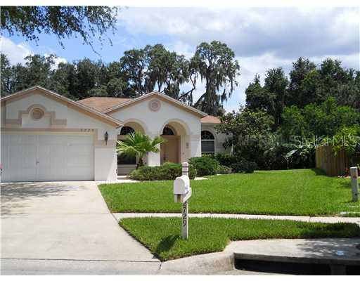 2729 Brookville Dr., Valrico, FL 33596