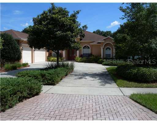 4030 Valrico Grove Dr., Valrico, FL 33594