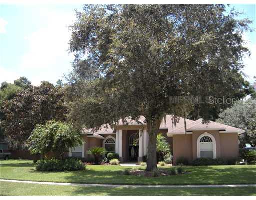 2201 Colewood Ln., Valrico, FL 33596