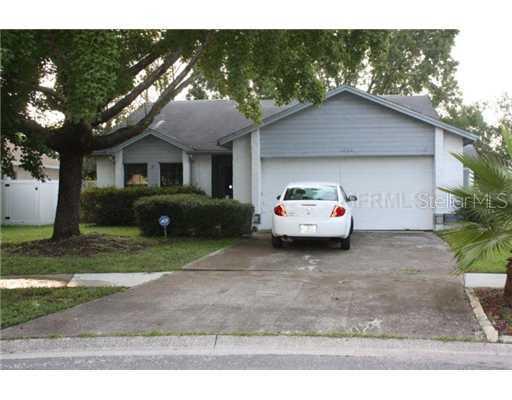 1204 Stern Way, Valrico, FL 33594