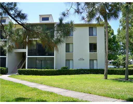 1423 Pine Glen Ln. #E3, Tarpon Springs, FL 34688