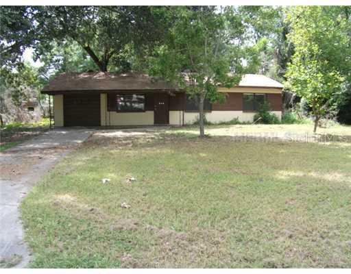 602 Clay Ct., Brandon, FL 33510