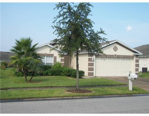 2011 Folkstone Pl., Wesley Chapel, FL 33543