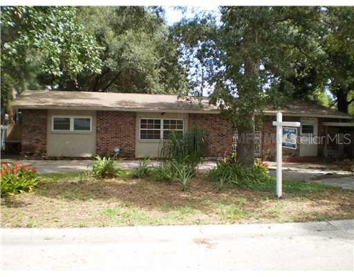 1525 Meadow Dale Dr., Clearwater, FL 33764