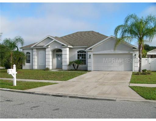 2012 Heartland Cir., Valrico, FL 33594