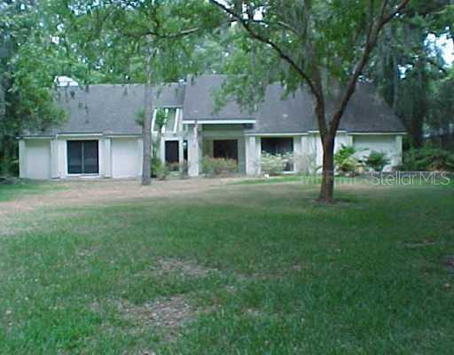 17507 Drake Ct., Lutz, FL 33559