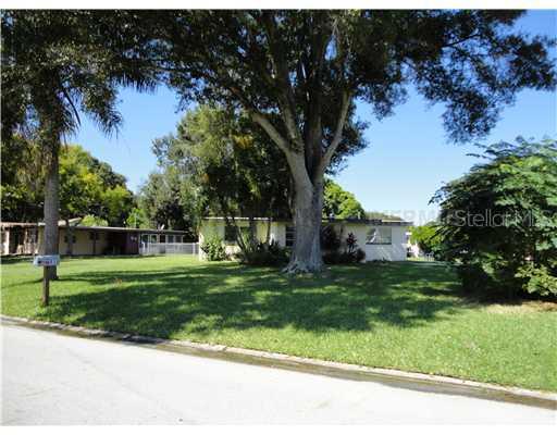 10885 Valencia Ave., Seminole, FL 33772