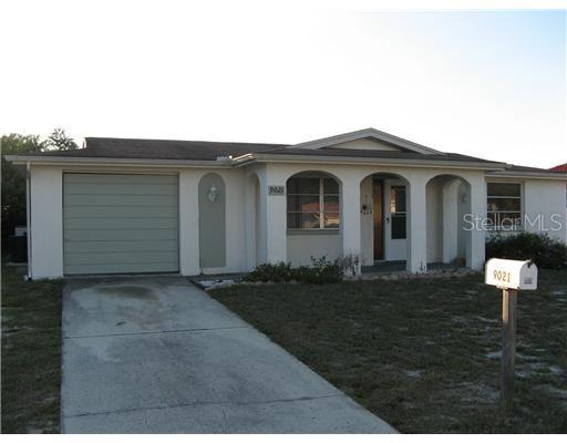 9021 Lunar Ln., Port Richey, FL 34668