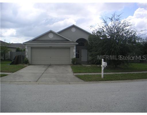 30826 Birdhouse Dr., Zephyrhills, FL 33545