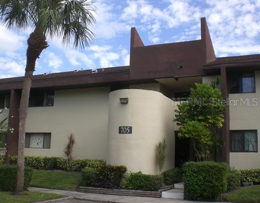 705 S Village Dr. #205, St Petersburg, FL 33716